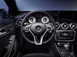 Кожаное рулевое колесо Mercedes-Benz Sport, A17246081039E38